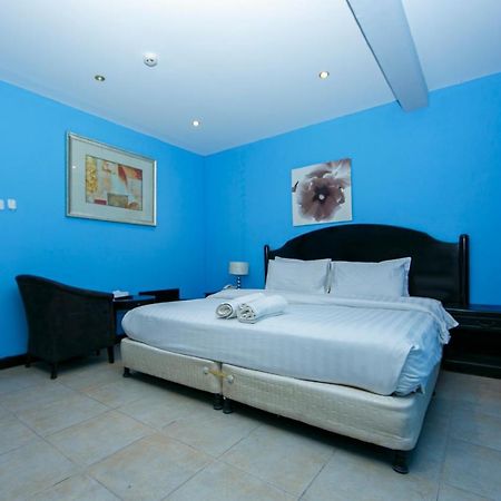 Bahrain Plaza Hotel Манама Екстериор снимка