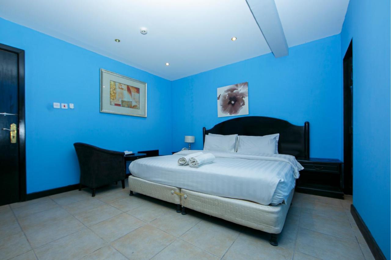 Bahrain Plaza Hotel Манама Екстериор снимка