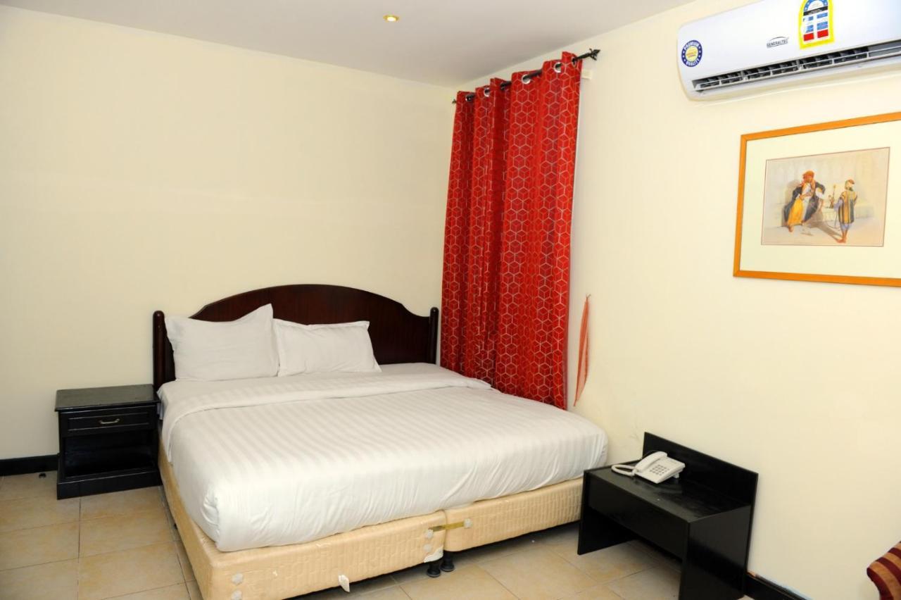 Bahrain Plaza Hotel Манама Екстериор снимка