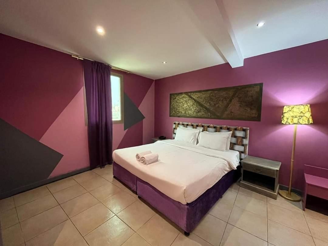 Bahrain Plaza Hotel Манама Екстериор снимка
